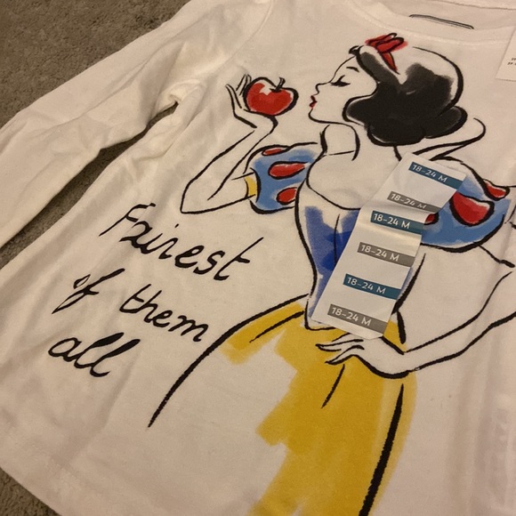 Old Navy Snow White Long Sleeved Tee; Size 18-24 months; New with tags. - Picture 3 of 3